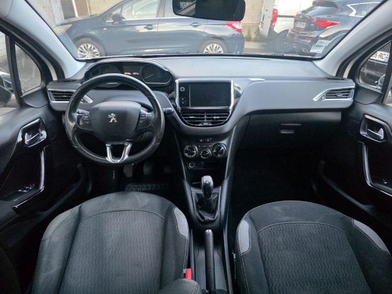 PEUGEOT 208 1.6 BLUE HDI 75ch STYLE