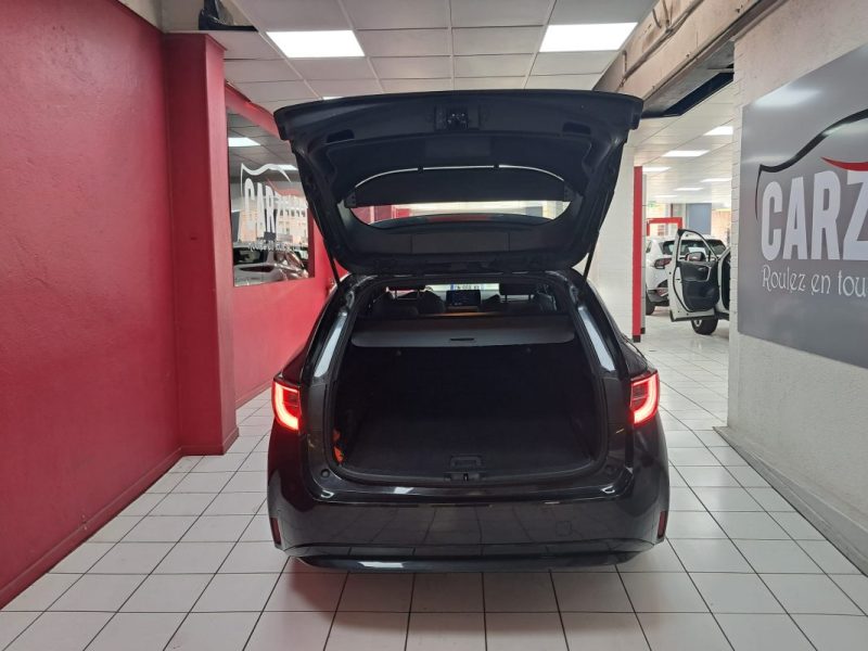 TOYOTA COROLLA TOURING SPORTS 122cv DYNAMIC BUSINESS/1 ERE MAIN/TVA RECUPERABLE