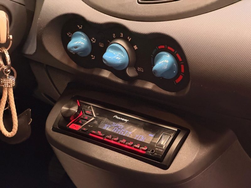 Renault Twingo 2 1.2L 16V Privilège 75CH