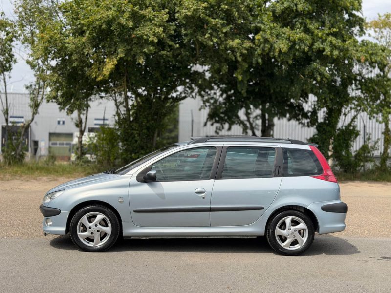 Peugeot 206 SW 1.6 16V 110ch Griffe Pack - Cuir - Clim Auto - Révisée - Garantie 3 Mois