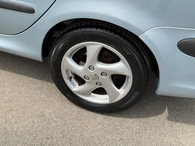 Peugeot 206 SW 1.6 16V 110ch Griffe Pack - Cuir - Clim Auto - Révisée - Garantie 3 Mois