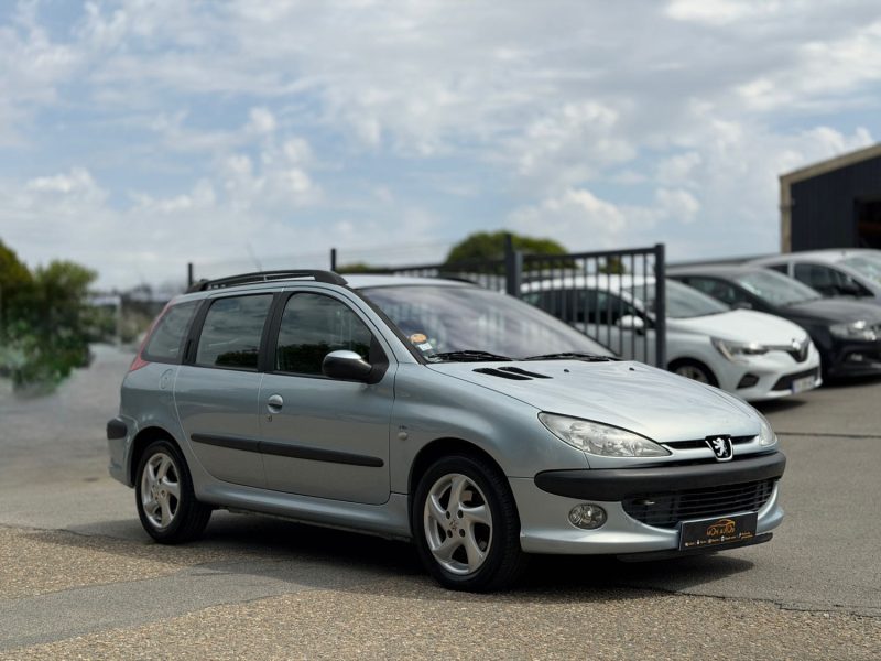 Peugeot 206 SW 1.6 16V 110ch Griffe Pack - Cuir - Clim Auto - Révisée - Garantie 3 Mois