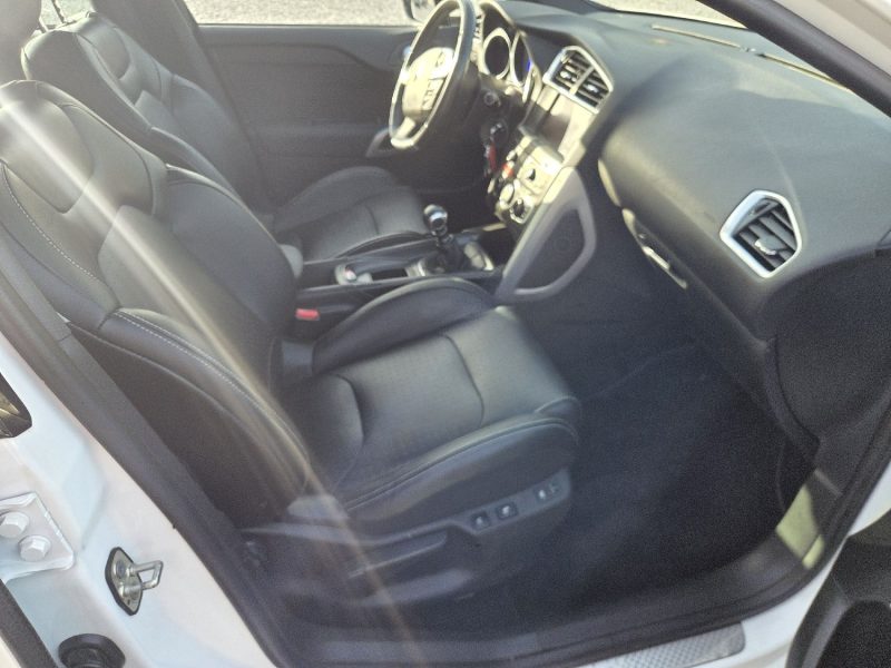CITROEN DS4 2.0 HDI 160 SO CHIC 2011