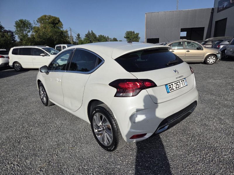 CITROEN DS4 2.0 HDI 160 SO CHIC 2011