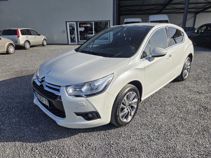 CITROEN DS4 2.0 HDI 160 SO CHIC 2011