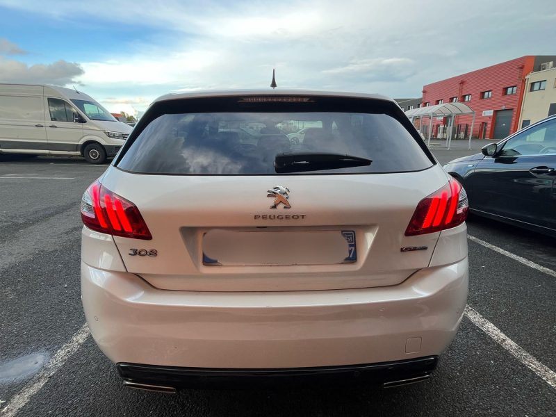 PEUGEOT 308 II 1.5 BLUEHDI 130CH FINITION GT LINE 0BOITE AUTO - ENTRETIEN OK - GARANTIE 12 MOIS