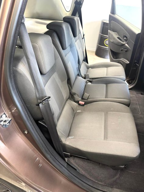 RENAULT SCENIC III 1.5 DCI 85 AUTHENTIQUE BVM6 2009