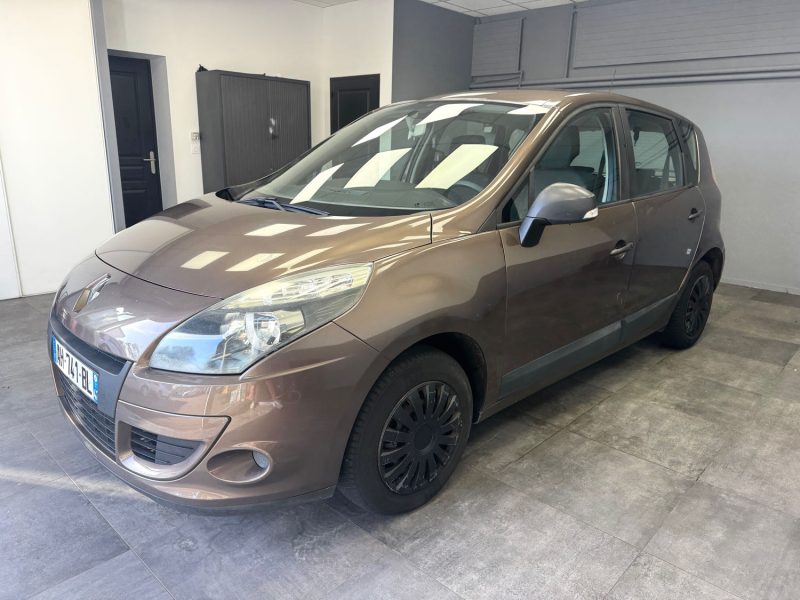 RENAULT SCENIC III 1.5 DCI 85 AUTHENTIQUE BVM6 2009
