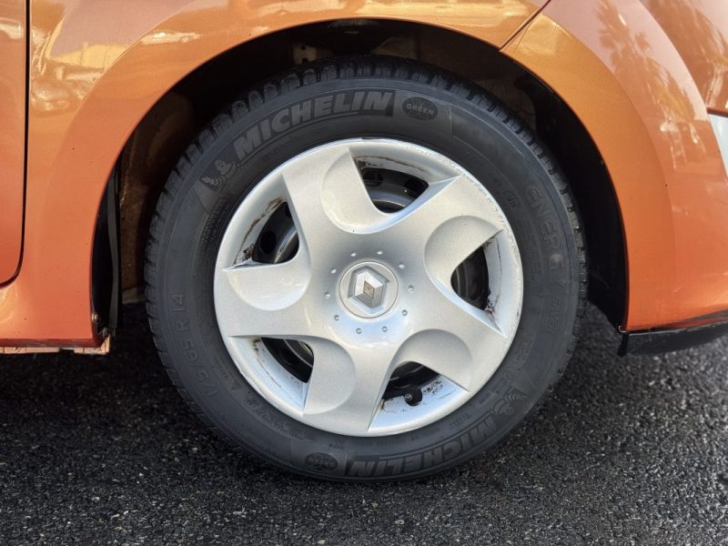 RENAULT TWINGO II 1.2 75 RIP CURL 2008