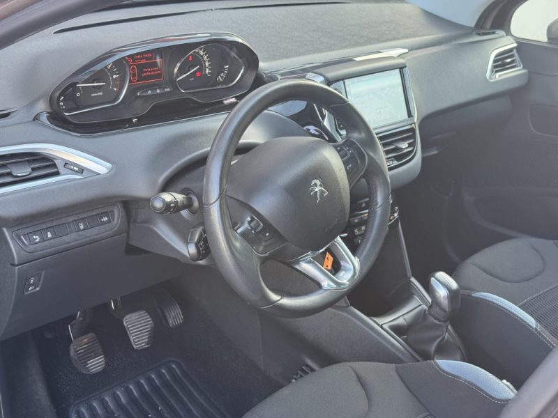 PEUGEOT 208 1.2 VTI 82 ACTIVE 2014