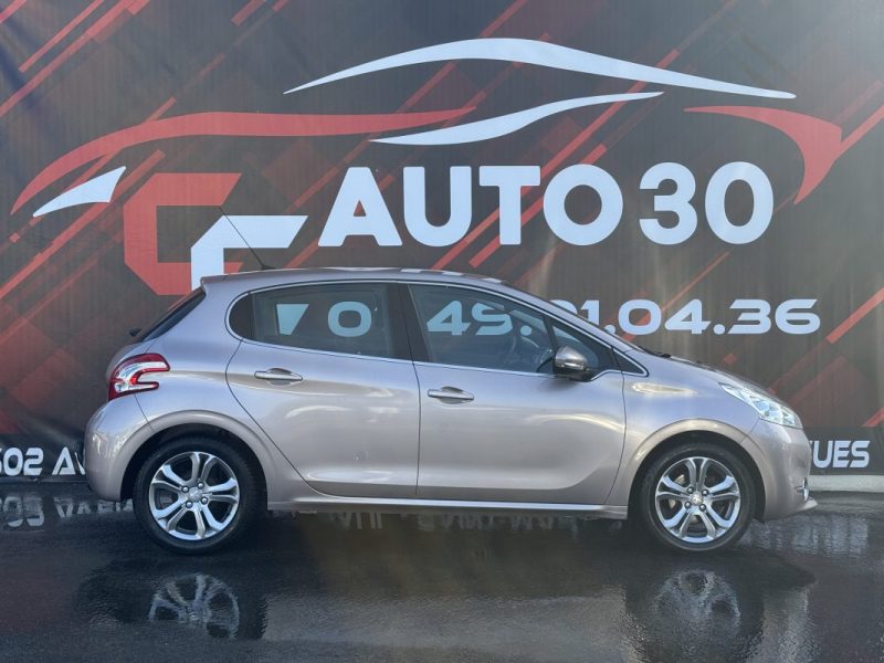 PEUGEOT 208 1.2 VTI 82 ACTIVE 2014