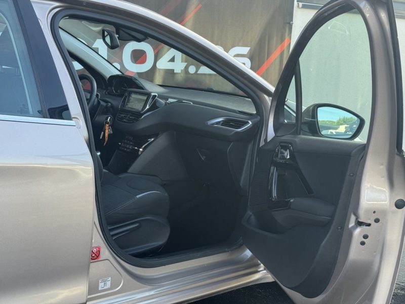 PEUGEOT 208 1.2 VTI 82 ACTIVE 2014