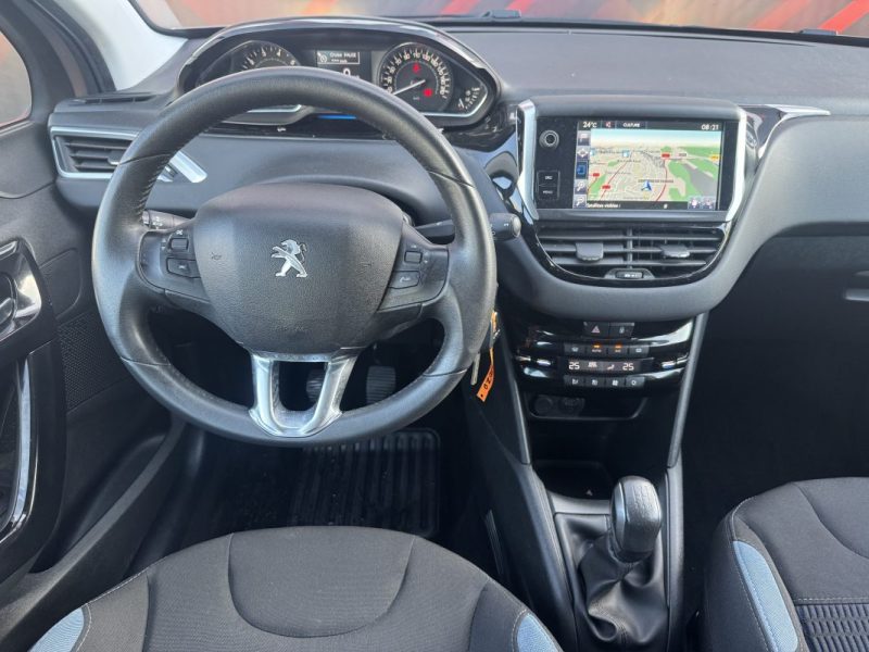 PEUGEOT 208 1.2 VTI 82 ACTIVE 2014