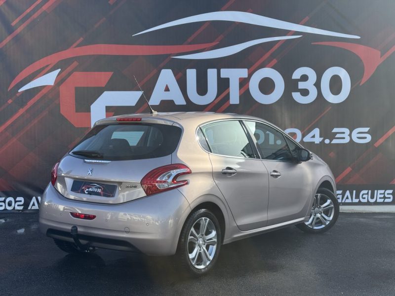 PEUGEOT 208 1.2 VTI 82 ACTIVE 2014