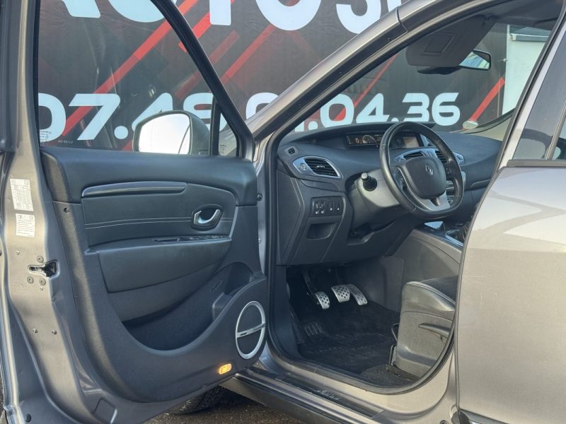 RENAULT SCENICIII XMOD 1.5 DCI 110 BOSE 2015