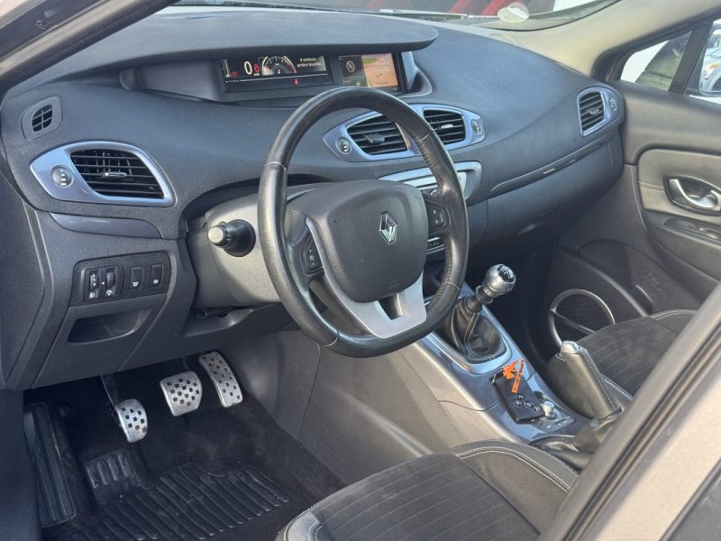 RENAULT SCENICIII XMOD 1.5 DCI 110 BOSE 2015