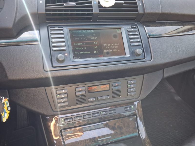 BMW  X5 3.0 DA 218 CV TOIT PANORAMIQUE BVA SIEGES CHAUFFANTS 