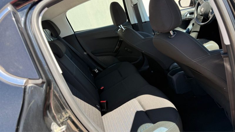 PEUGEOT 208 1.2 82 CV  VTI ALLURE 5P 2012