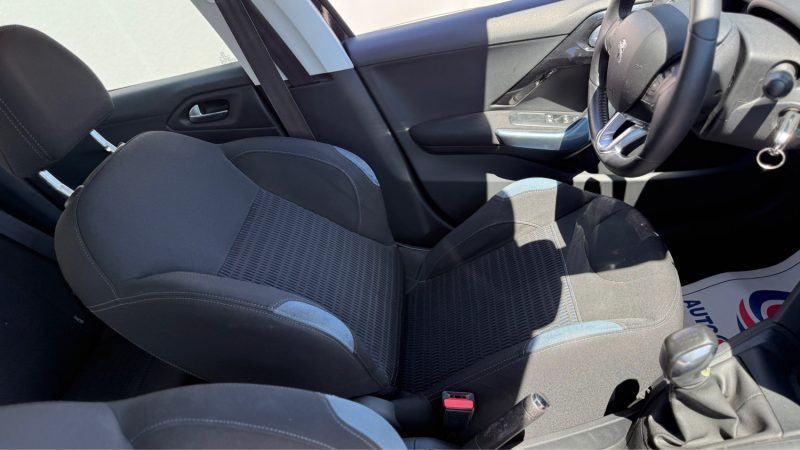 PEUGEOT 208 1.2 82 CV  VTI ALLURE 5P 2012