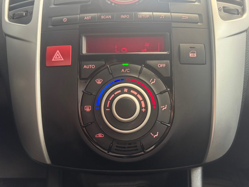 KIA VENGA 1.4 CRDI 90ch BV6 STYLE 1ERE MAIN GARANTIE 24 MOIS HISTORIQUE COMPLET ORIGINE FRANCE 🇨🇵 