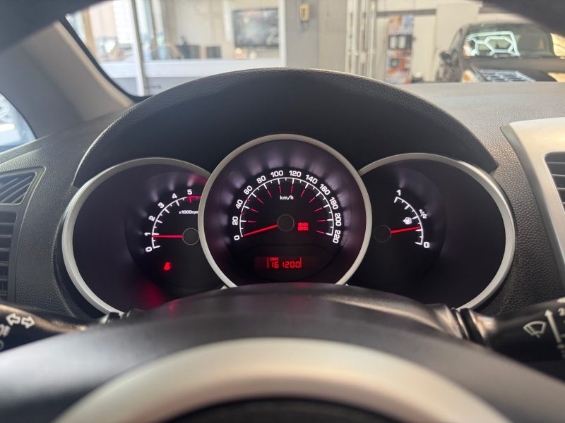 KIA VENGA 1.4 CRDI 90ch BV6 STYLE 1ERE MAIN GARANTIE 24 MOIS HISTORIQUE COMPLET ORIGINE FRANCE 🇨🇵 