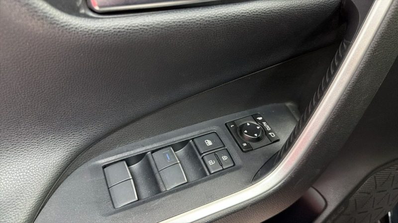TOTOYA RAV4 SUV HYBRIDE 218cv DYNAMIC BUSINESS/1 ERE MAIN/TVA RECUPERABLE