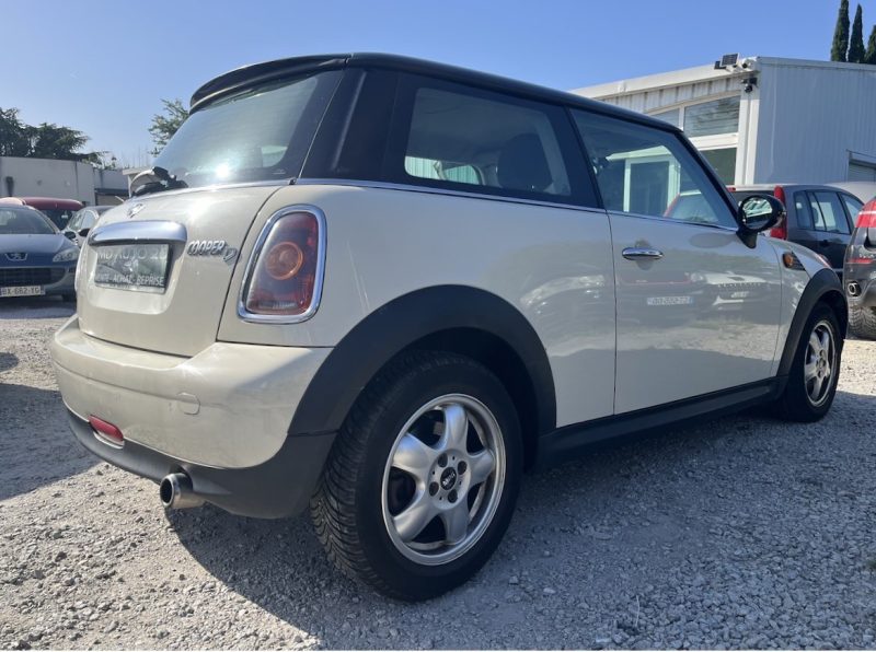 MinI Cooper 1.6D 110 Ch Boite Auto