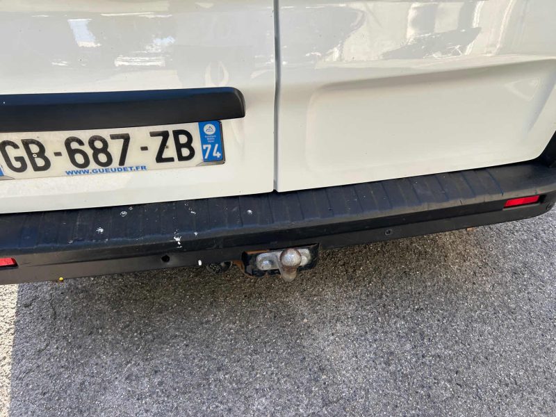 RENAULT TRAFIC 3  L1H1 1000 2.0 DCI 120 CONFORT 09/2021 PRIX HT : 10825 € PRIX TTC : 12990 €