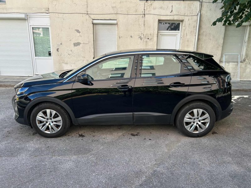 PEUGEOT 3008 II 1.5 BLUE HDI 130 ACTIVE 09/2021 PRIX HT : 11658 € PRIX TTC : 13990 €