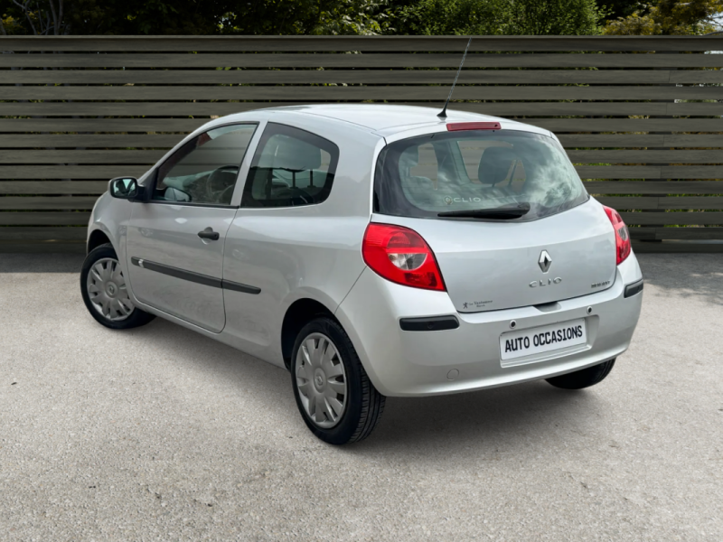RENAULT CLIO 1.2 I 75Ch PACK AUTHENTIQUE 85000KM 