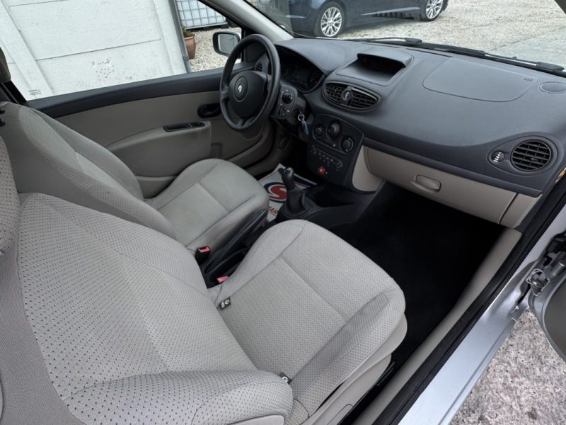 RENAULT CLIO 1.2 I 75Ch PACK AUTHENTIQUE 85000KM 