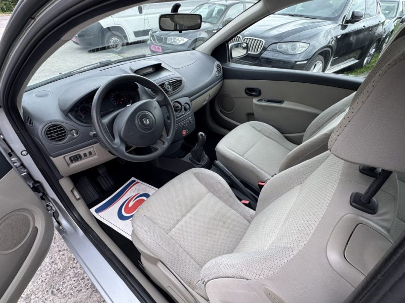 RENAULT CLIO 1.2 I 75Ch PACK AUTHENTIQUE 85000KM 