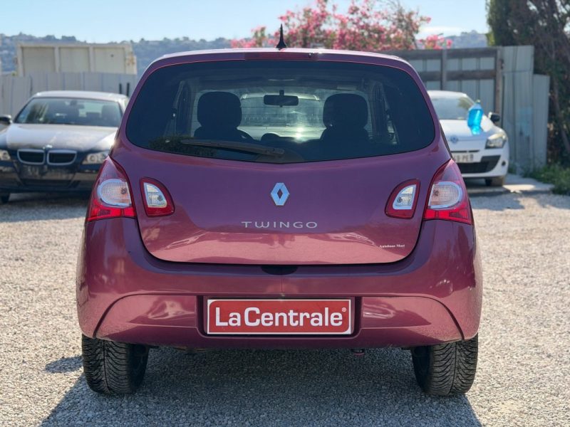 RENAULT TWINGO DYNAMIQUE 2012