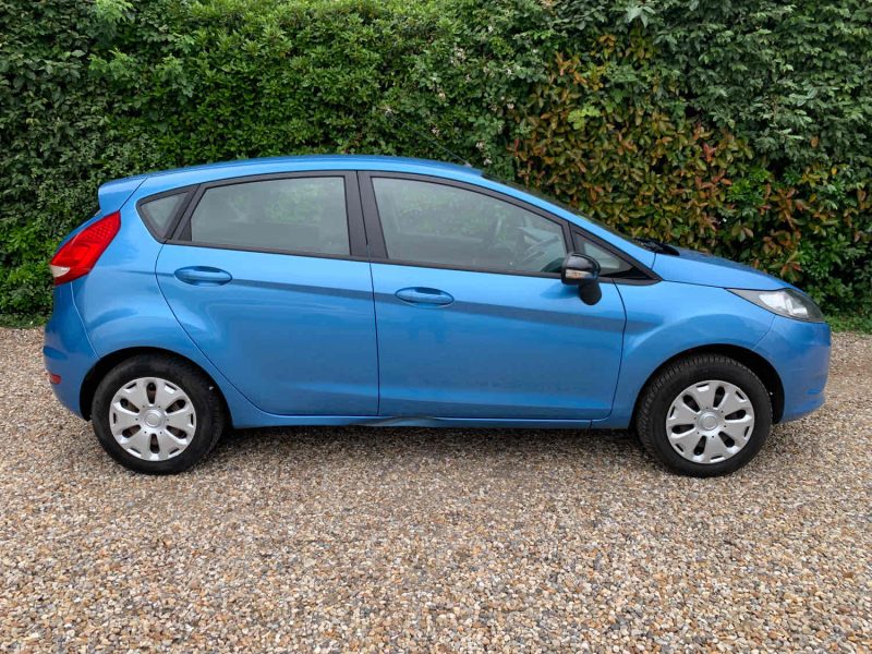 FORD FIESTA FO08627 2011