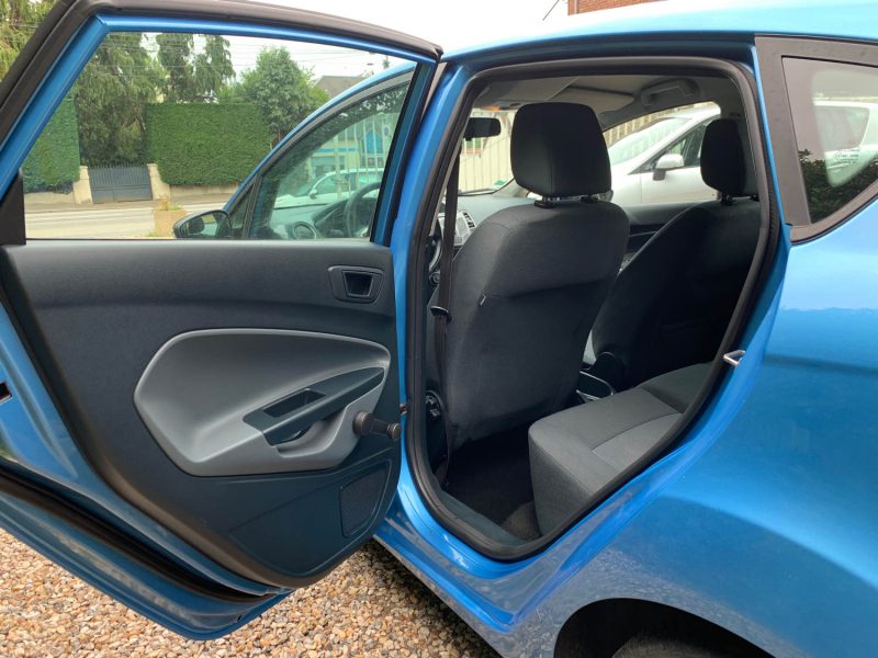 FORD FIESTA FO08627 2011