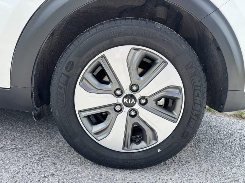 KIA NIRO 1.6 GDI 105CV + ÉLECTRIQUE 43,5CV HYBRIDE MOTION 2018