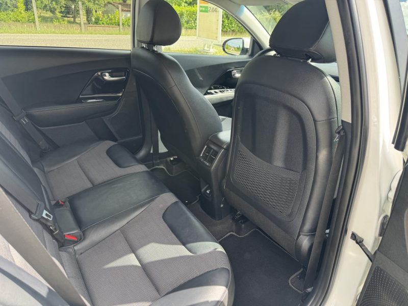KIA NIRO 1.6 GDI 105CV + ÉLECTRIQUE 43,5CV HYBRIDE MOTION 2018