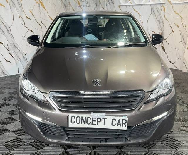 PEUGEOT 308 1.2 ETHP ACCESSS 2015 - 55 040Kms - VOLANT A DROITE - Premier Main - Suivit PEUGEOT