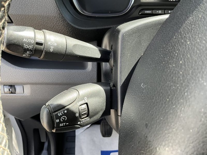 10 000€ HT, TVA RÉCUPÉRABLE* PEUGEOT EXPERT 2.0 BLUE HDI 150 CV PREMIUM PACK 