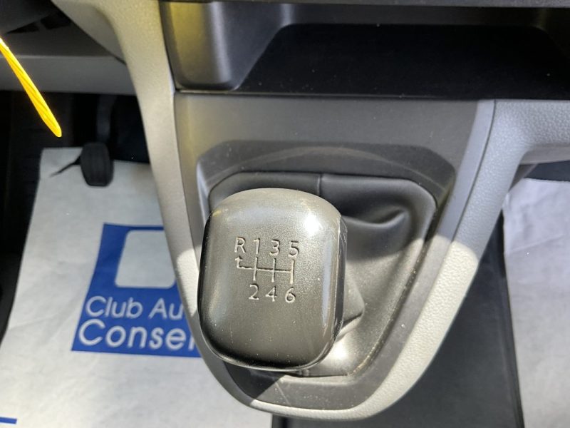 10 000€ HT, TVA RÉCUPÉRABLE* PEUGEOT EXPERT 2.0 BLUE HDI 150 CV PREMIUM PACK 