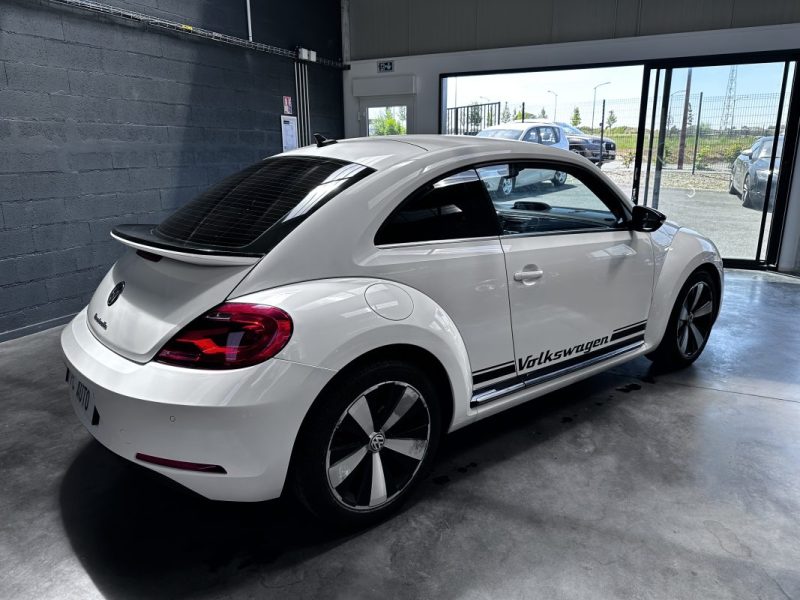 NEW BEETLE 2.0 TDI 140 SPORT DSG FENDER 2012