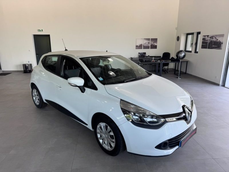 RENAULT CLIO IV 1.5 DCI 90cv / 1 ERE MAIN / 5 PLACES / GPS