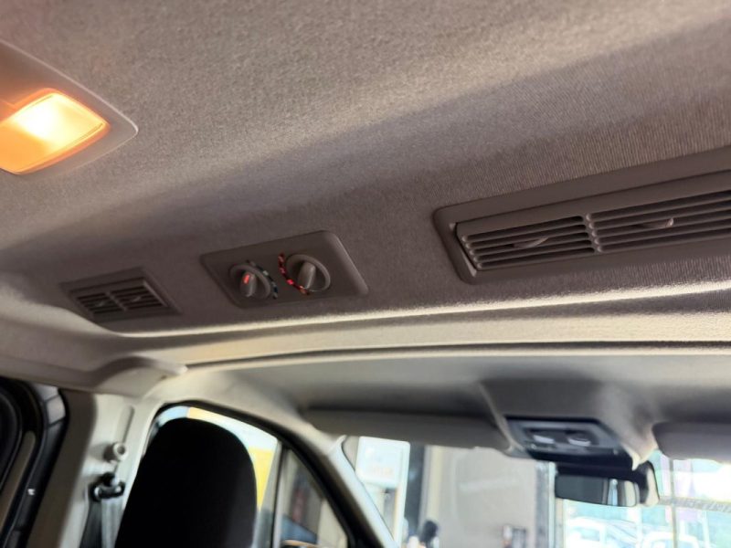 RENAULT TRAFIC L2H1 2.0 150 GRAND EVOLUTION BLUE DCI 8 PLACES / CLIM AV + AR / EASYLINK 8P / TVA  