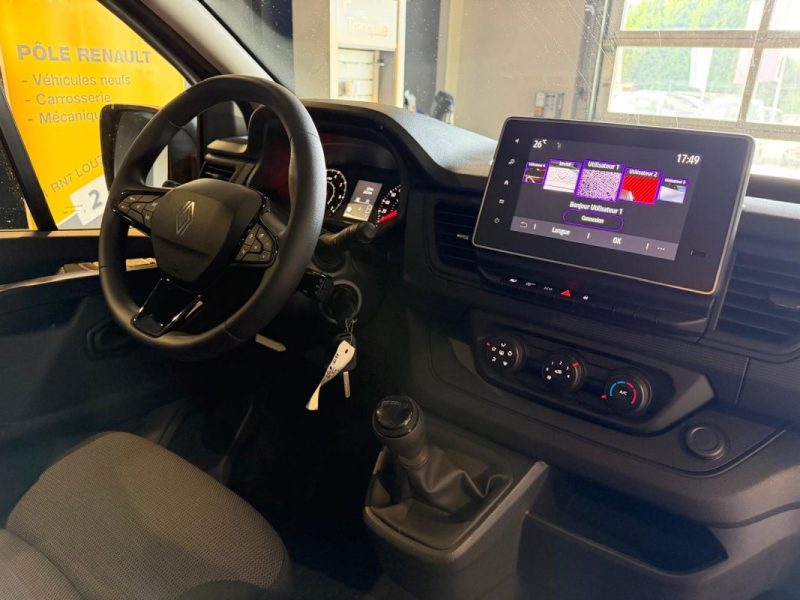 RENAULT TRAFIC L2H1 2.0 150 GRAND EVOLUTION BLUE DCI 8 PLACES / CLIM AV + AR / EASYLINK 8P / TVA  