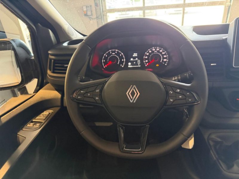 RENAULT TRAFIC L2H1 2.0 150 GRAND EVOLUTION BLUE DCI 8 PLACES / CLIM AV + AR / EASYLINK 8P / TVA  