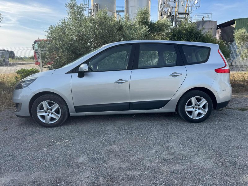 RENAULT GRAND SCENIC III 1.5 DCI 110 Cv BUSINESS 7 PLACES