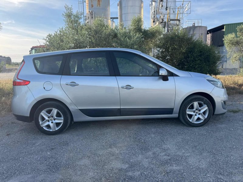 RENAULT GRAND SCENIC III 1.5 DCI 110 Cv BUSINESS 7 PLACES