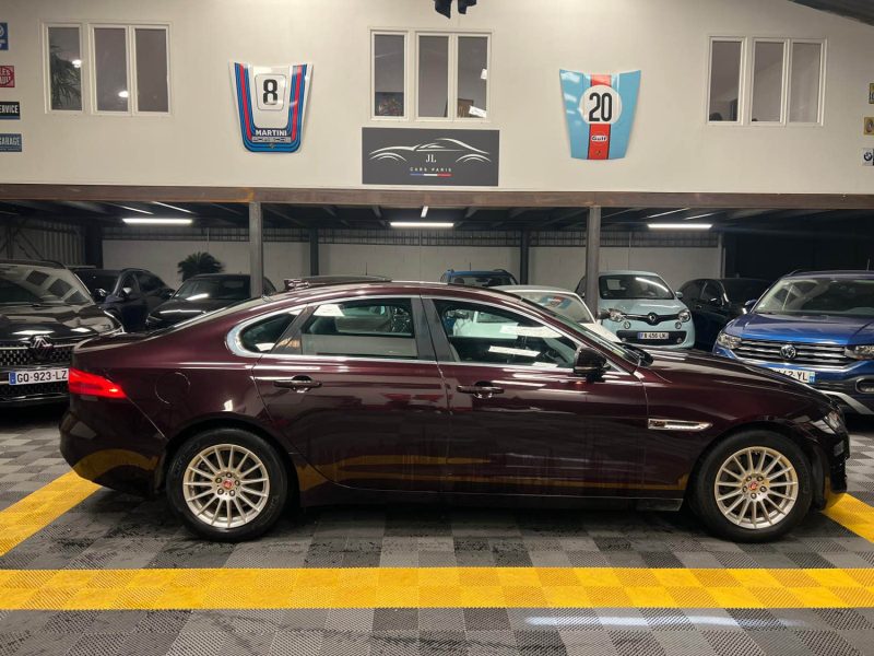 MAGNIFIQUE JAGUAR XF PURE 2.0D 163CH (CAMÉRA DE RECUL, BOITE MECA, RADAR AVANT/ARRIÈRE))⭐️⭐️⭐️⭐️⭐️