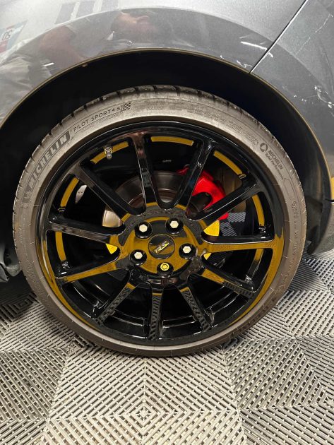 MAGNIFIQUE RENAULT MEGANE III RS TROPHY PHASE 3 275 CH(SUIVI D’ENTRETIEN, RECARO, AKRAPOVIC)