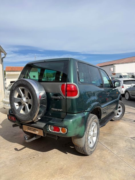 NISSAN TERRANO COURT 3 PORTES 2.7 125  